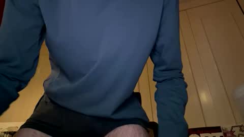 hugewhitecockboy online show from 4, 4, 2026