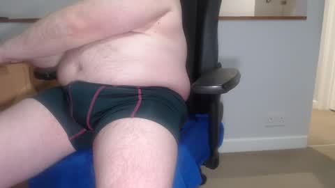 Huggie Bear online show from 5, 3, 2025