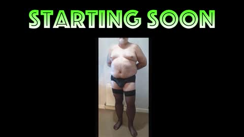 Huggie Bear online show from 29, 9, 2025