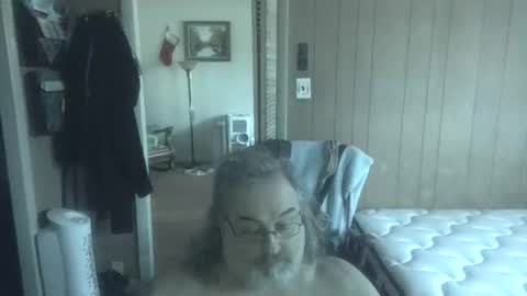 lonely huggy bear online show from 4, 5, 2026