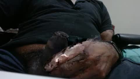 HunkyLover online show from 9, 1, 2026