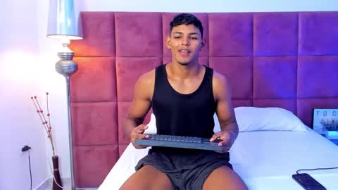 Snapshot of hugo_cano chatting on 11, 9, 2025 Hugo Cano online show from 11, 9, 2025