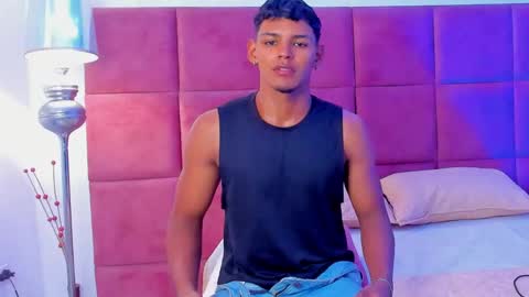 Snapshot of hugo_cano chatting on 25, 9, 2025 Hugo Cano online show from 25, 9, 2025