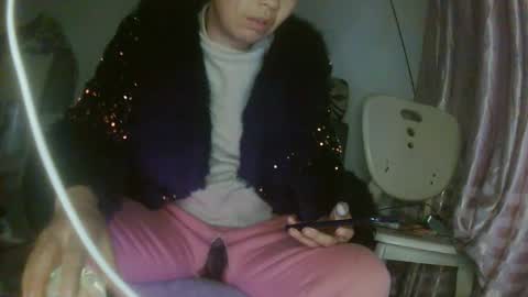 hujiajia520321431 online show from 16, 1, 2026