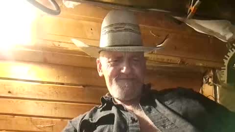 Snapshot of hung34u chatting on 27, 9, 2025 hung34u online show from 27, 9, 2025