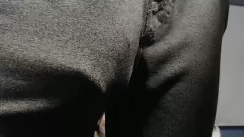 Big uncut cock dripping online show from 15, 10, 2025