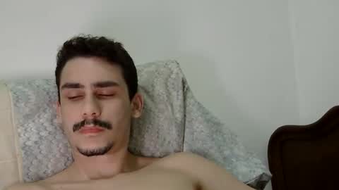 Snapshot of hungcaique chatting on 13, 5, 2026 hungcaique online show from 13, 5, 2026