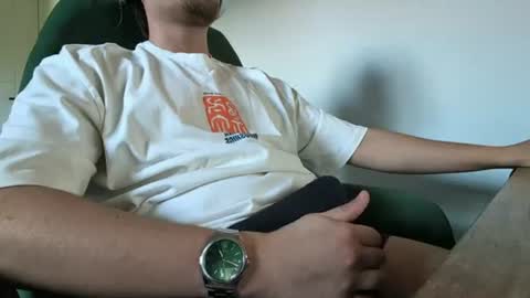 hungdaddy210 online show from 19, 6, 2026