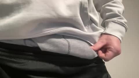 hungdizzy55 online show from 15, 3, 2026