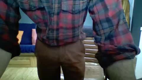 Snapshot of hunghard2004 chatting on 17, 10, 2025 hunghard2004 online show from 17, 10, 2025