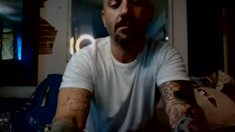 Snapshot of hungherowithoutacape chatting on 1, 7, 2026 hungherowithoutacape online show from 1, 7, 2026
