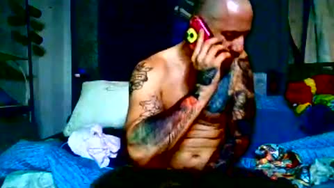 Snapshot of hungherowithoutacape chatting on 5, 8, 2026 hungherowithoutacape online show from 5, 8, 2026