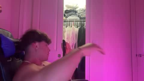 hungkingg22 online show from 10, 2, 2026