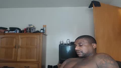 hungluv1 online show from 19, 11, 2025