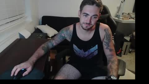 Snapshot of hungmtnman2256 chatting on 19, 7, 2026 hungmtnman2256 online show from 19, 7, 2026