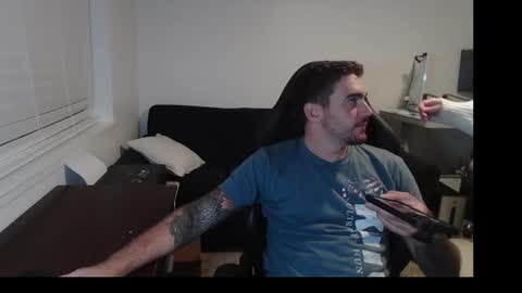 Snapshot of hungmtnman2256 chatting on 21, 7, 2026 hungmtnman2256 online show from 21, 7, 2026