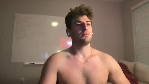 Snapshot of hungnhornystud chatting on 26, 4, 2026 hungnhornystud online show from 26, 4, 2026