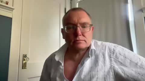 Snapshot of hungron9 chatting on 9, 11, 2025 AARON online show from 9, 11, 2025