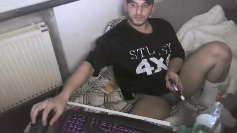 LittleDevilXo1999 online show from 22, 12, 2025