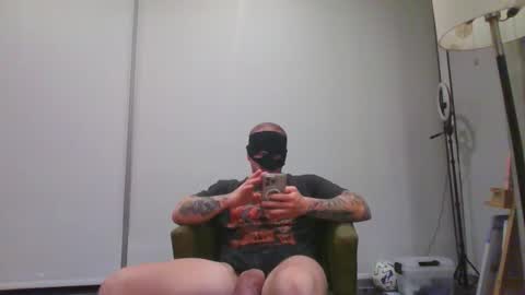 Snapshot of hungttt chatting on 26, 4, 2026 hungttt online show from 26, 4, 2026