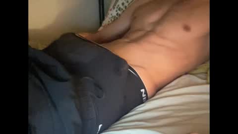 hungtwink online show from 21, 4, 2026