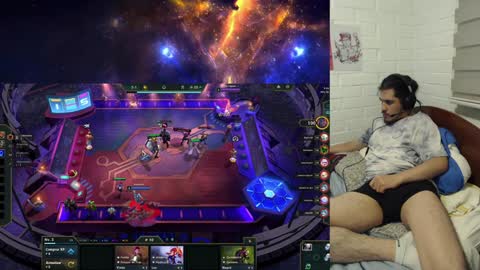 Snapshot of hungweeb chatting on 10, 12, 2024 Rod online show from 10, 12, 2024