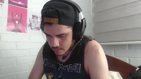 Snapshot of hungweeb chatting on 13, 2, 2025 Rod online show from 13, 2, 2025