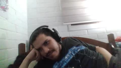 Snapshot of hungweeb chatting on 10, 3, 2025 Rod online show from 10, 3, 2025