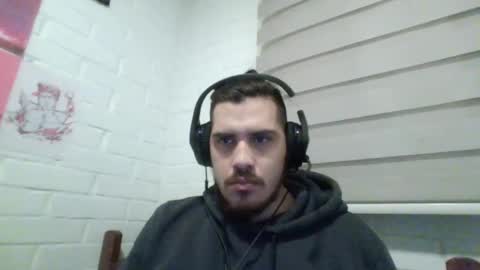 Snapshot of hungweeb chatting on 1, 11, 2025 Rod online show from 1, 11, 2025