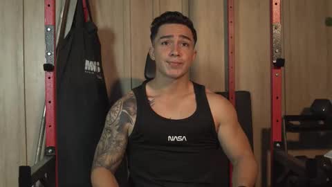 Snapshot of hunk_ryan chatting on 6, 10, 2025 hunk_ryan online show from 6, 10, 2025