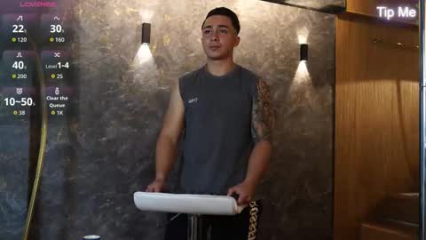 hunk_ryan online show from 25, 11, 2025