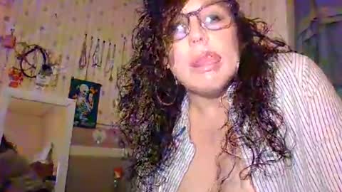 Hunnyshaker online show from 26, 11, 2025