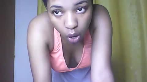 Snapshot of hunsweetpie chatting on 9, 9, 2025 hunsweetpie online show from 9, 9, 2025