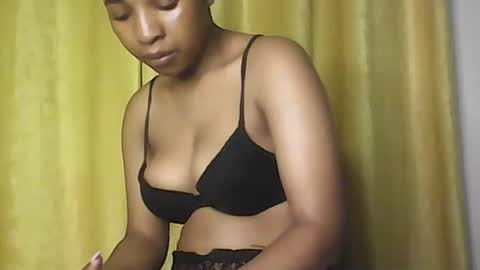 Snapshot of hunsweetpie chatting on 11, 9, 2025 hunsweetpie online show from 11, 9, 2025