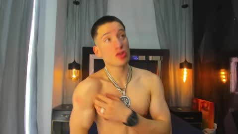 hunterheat_ online show from 19, 12, 2025