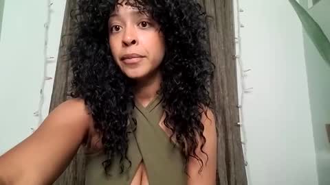 Snapshot of hunyybunz chatting on 10, 12, 2024 Goddess Hunyy online show from 10, 12, 2024