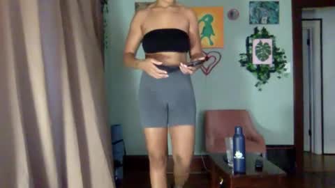 Snapshot of hunyybunz chatting on 13, 12, 2024 Goddess Hunyy online show from 13, 12, 2024