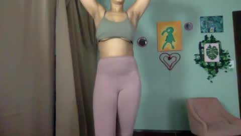 Snapshot of hunyybunz chatting on 20, 1, 2025 Goddess Hunyy online show from 20, 1, 2025