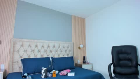 hxxyro online show from 2, 4, 2026