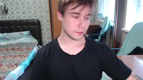 Snapshot of hyakkin chatting on 22, 5, 2026 Tom online show from 22, 5, 2026