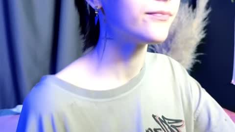 Snapshot of hyeon_jin chatting on 3, 2, 2025 Hyeon Jin online show from 3, 2, 2025