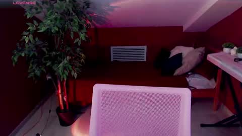 Julia online show from 8, 10, 2025