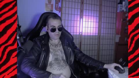 Snapshot of hypnosexray chatting on 16, 1, 2025 Mistress Magenta online show from 16, 1, 2025