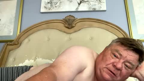 Snapshot of hypnotizing4u chatting on 26, 5, 2026 hypnotizing4u online show from 26, 5, 2026