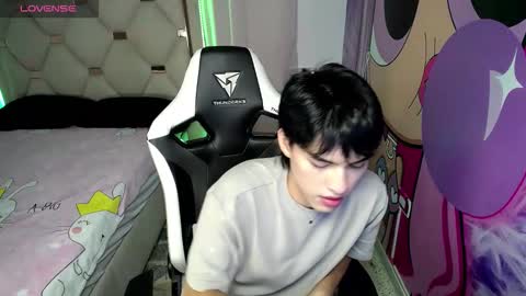 Snapshot of hyun_jin_ chatting on 18, 10, 2025 hyun jin online show from 18, 10, 2025