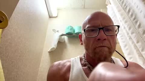 Snapshot of i1nt2fuk chatting on 27, 9, 2025 i1nt2fuk online show from 27, 9, 2025