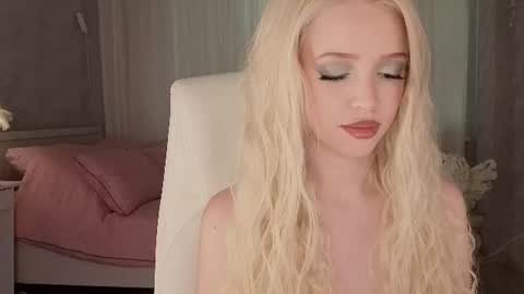 Snapshot of i__am_joss chatting on 16, 6, 2026 Joselle online show from 16, 6, 2026
