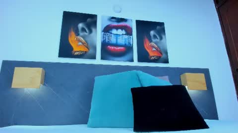Snapshot of i_am_dolls chatting on 10, 7, 2026 The Dolls online show from 10, 7, 2026