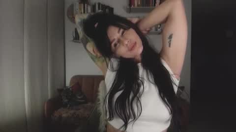 Snapshot of i_cant_believe_its_you chatting on 29, 10, 2025 Lana Banana online show from 29, 10, 2025