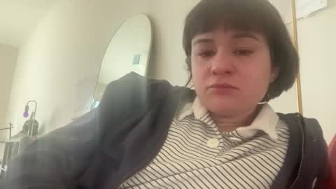 Olive online show from 6, 2, 2026